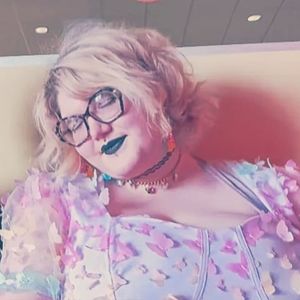 Meet your Posher, Lynnette